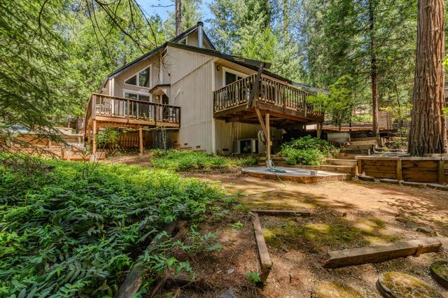 27281 Barton Rd, Pioneer, CA 95666
