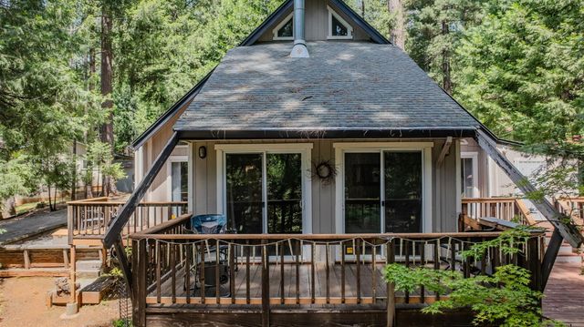 27281 Barton Rd, Pioneer, CA 95666
