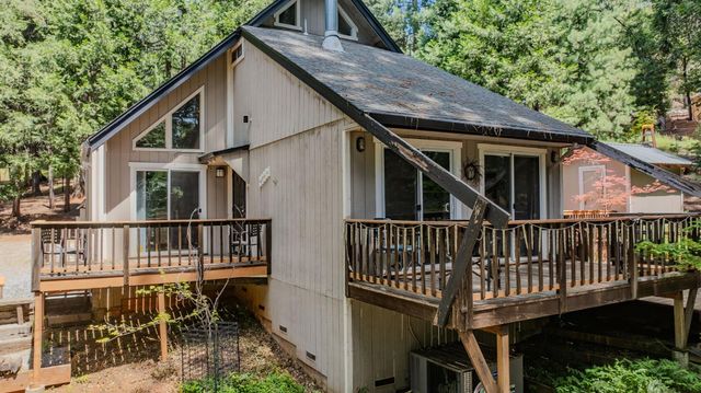 27281 Barton Rd, Pioneer, CA 95666