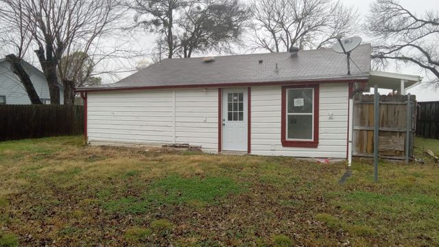 302 E Gertrude Street, Crandall, TX 75114