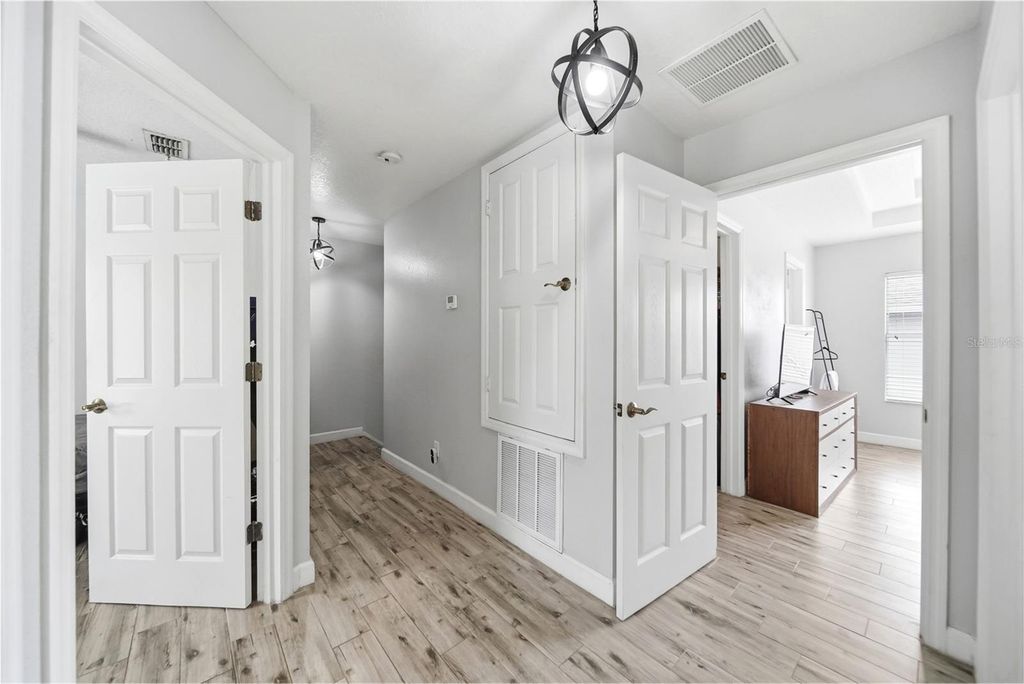 Image 12 of property listing at 14710 CLARKSON DRIVE, Orlando, FL 32828