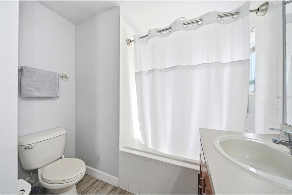 Image 19 of property listing at 14710 CLARKSON DRIVE, Orlando, FL 32828