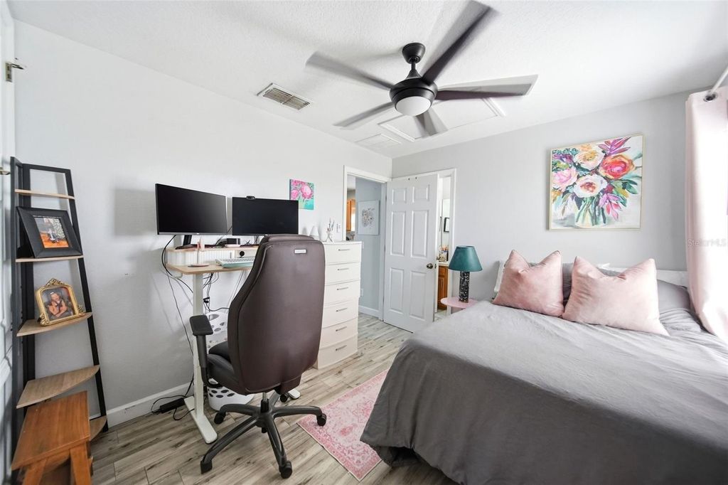 Image 26 of property listing at 14710 CLARKSON DRIVE, Orlando, FL 32828