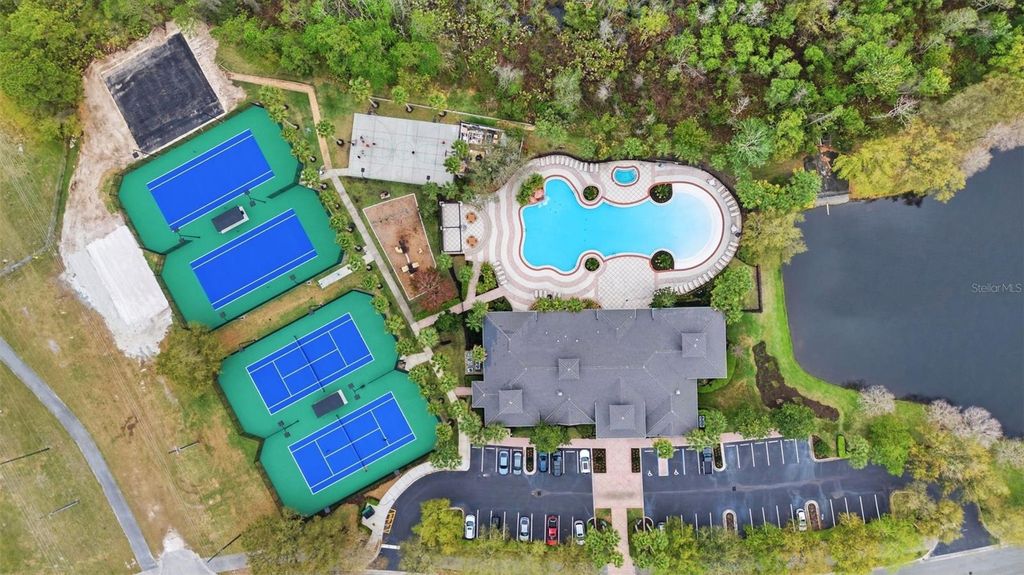 Image 30 of property listing at 14710 CLARKSON DRIVE, Orlando, FL 32828