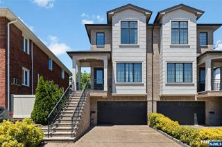 1627 John Street A, Fort Lee, NJ 07024