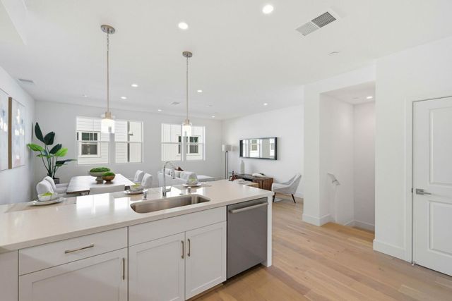 2739 Oak Road, Walnut Creek, CA 94597