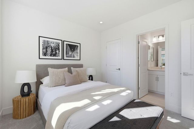 2739 Oak Road, Walnut Creek, CA 94597