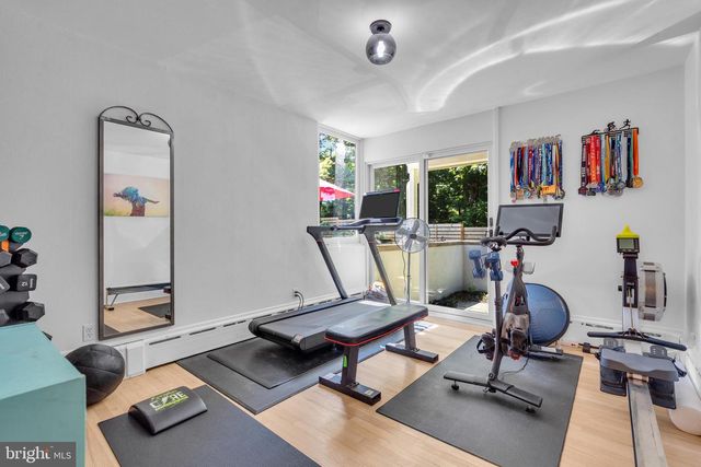 2 PURITAN CT, Princeton, NJ 08540