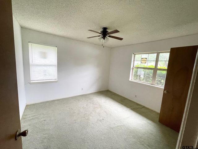 114 Briar Lane, Crockett, TX 75835