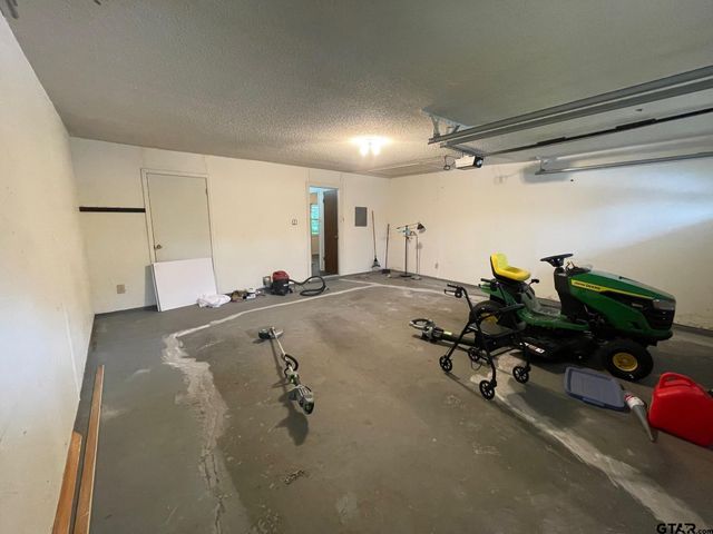 114 Briar Lane, Crockett, TX 75835