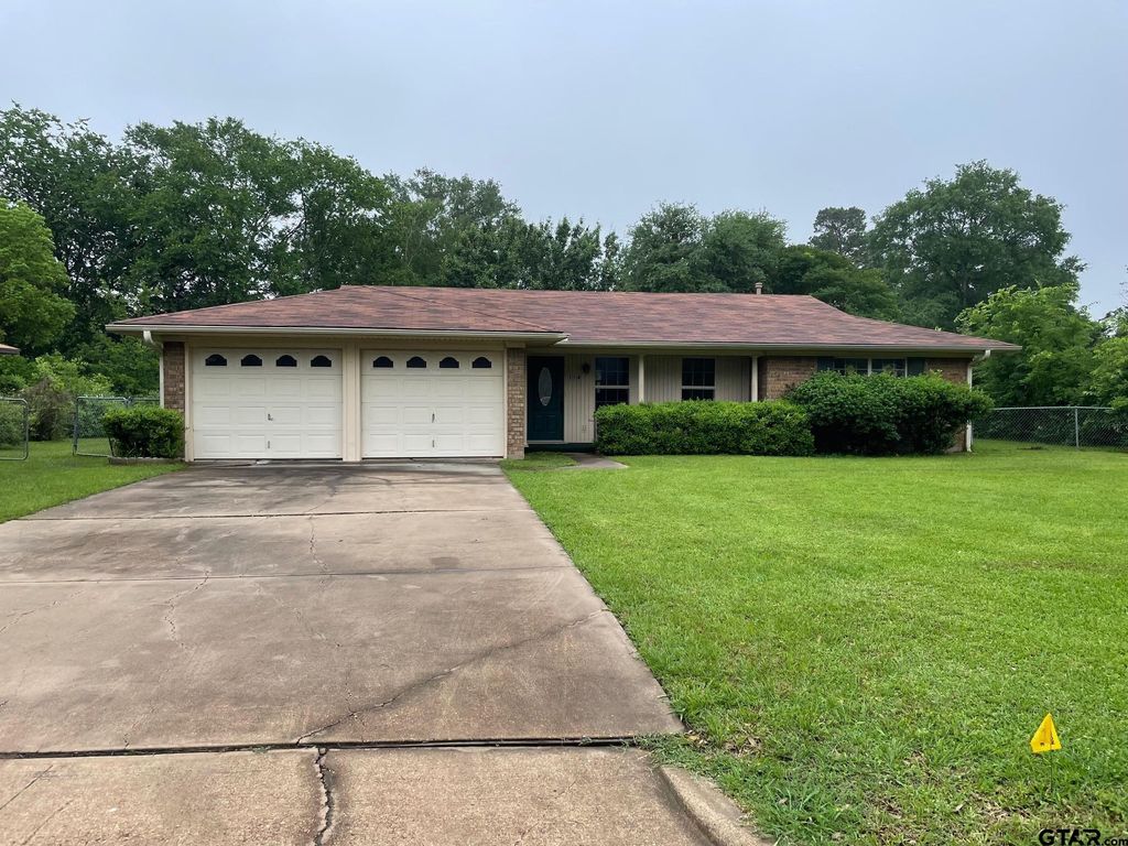 114 Briar Lane, Crockett, TX 75835