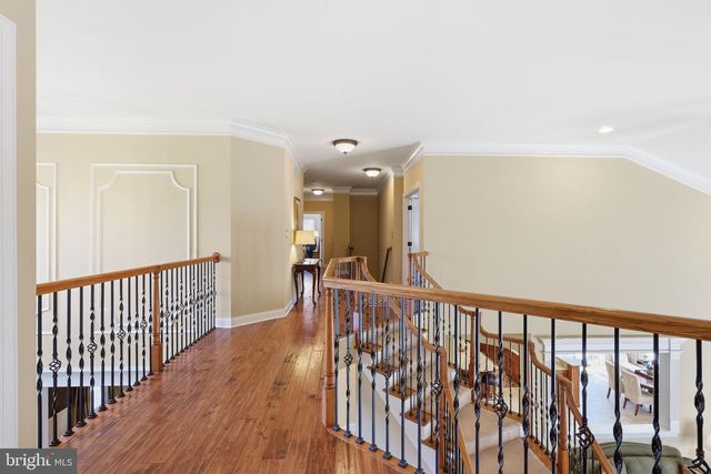 9 HILLVIEW DR, Newtown, PA 18940