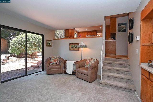 1543 Windwood Ct, Martinez, CA 94553