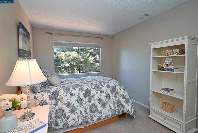 1543 Windwood Ct, Martinez, CA 94553
