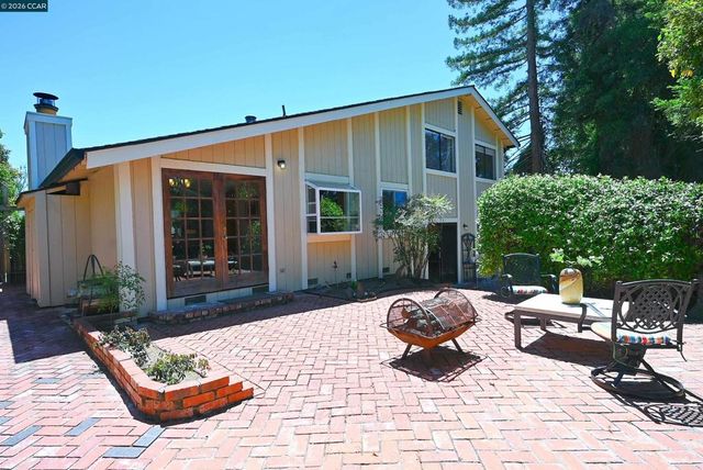 1543 Windwood Ct, Martinez, CA 94553