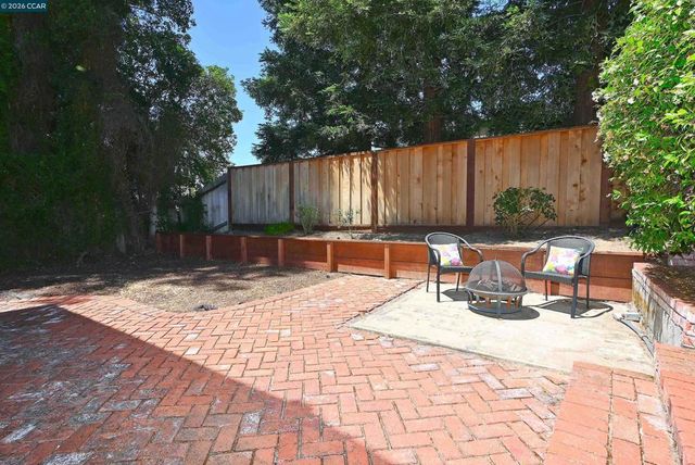 1543 Windwood Ct, Martinez, CA 94553