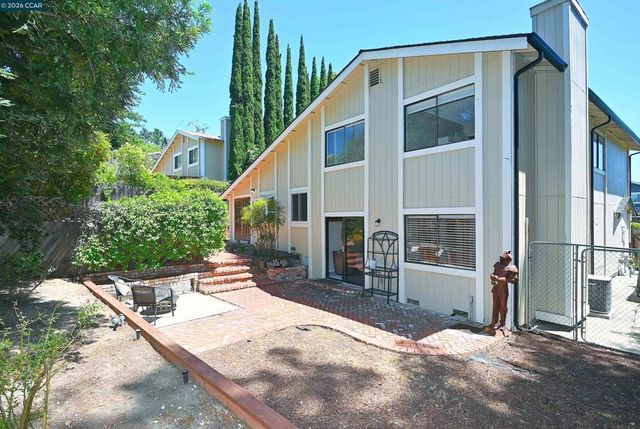 1543 Windwood Ct, Martinez, CA 94553