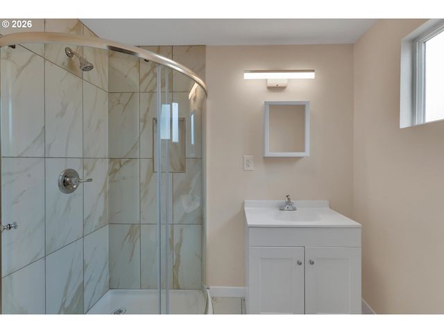 5046 Ne 7TH Ave, Portland, OR 97211