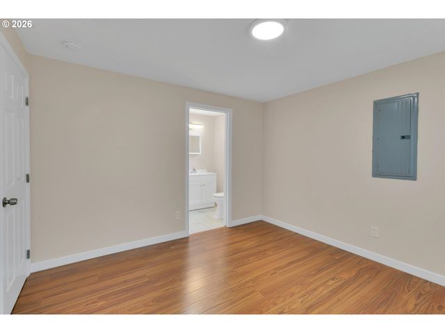 5046 Ne 7TH Ave, Portland, OR 97211