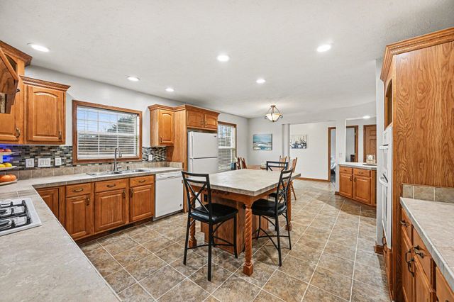 7776 Taylor Ridge Drive, Hope Twp, MI 49046