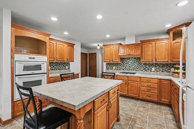 7776 Taylor Ridge Drive, Hope Twp, MI 49046