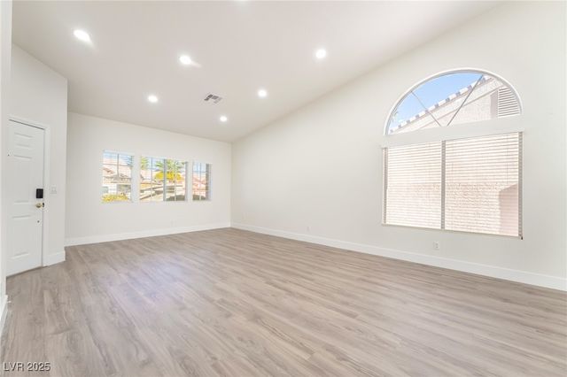 9205 Desert Village Avenue, Las Vegas, NV 89147