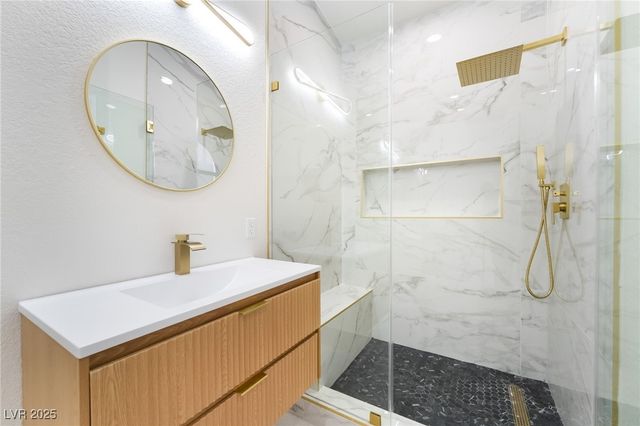 9205 Desert Village Avenue, Las Vegas, NV 89147