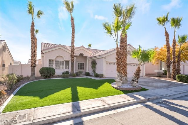 9205 Desert Village Avenue, Las Vegas, NV 89147