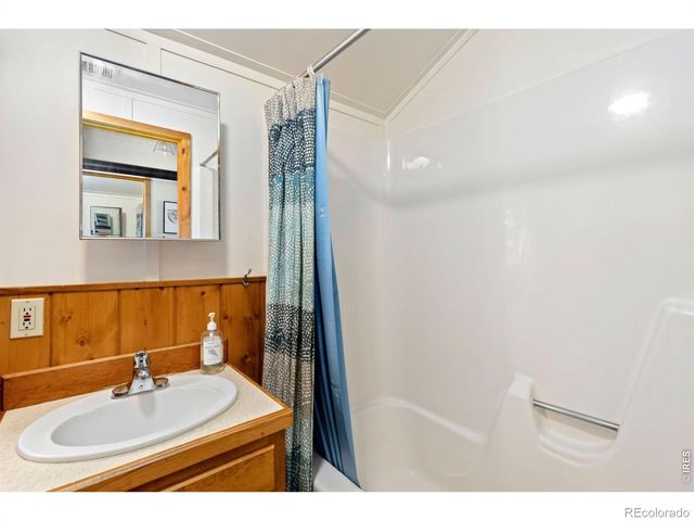 818 Riverside Drive, Lyons, CO 80540