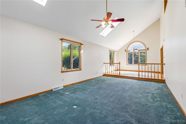 5346 Oakridge Drive, Hamburg, NY 14075