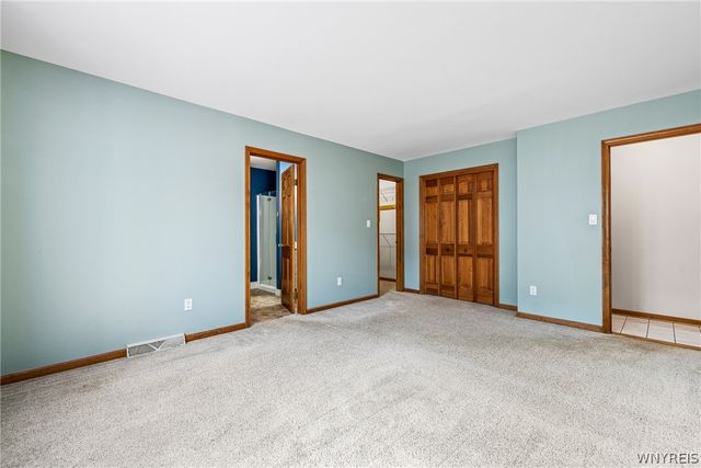 5346 Oakridge Drive, Hamburg, NY 14075