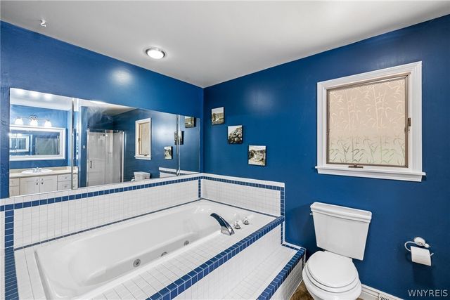 5346 Oakridge Drive, Hamburg, NY 14075