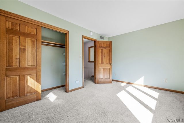 5346 Oakridge Drive, Hamburg, NY 14075