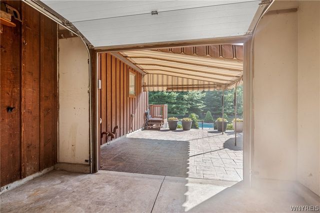 5346 Oakridge Drive, Hamburg, NY 14075