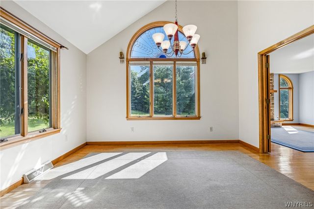 5346 Oakridge Drive, Hamburg, NY 14075