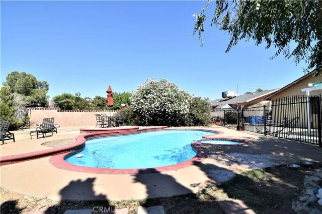 2905 E Avenue R11, Palmdale, CA 93550