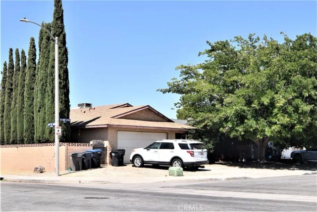 2905 E Avenue R11, Palmdale, CA 93550