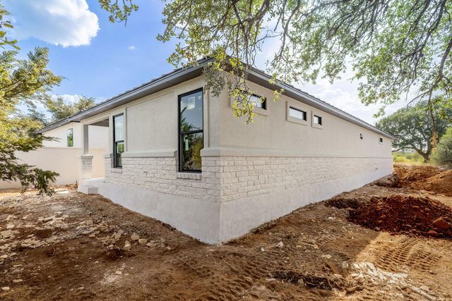 817 Sun Ray, Horseshoe Bay, TX 78657