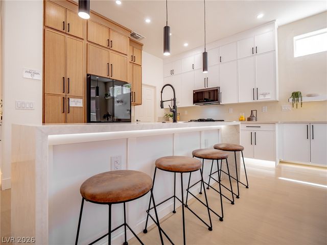 2413 Rockford Street, Las Vegas, NV 89134