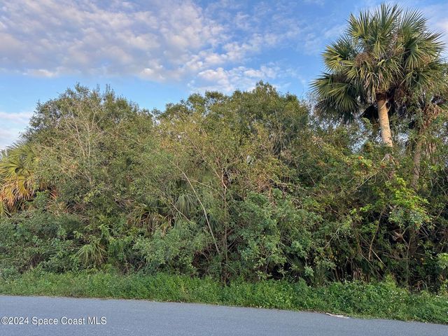 2961 Palisades Drive SE, Palm Bay, FL 32909