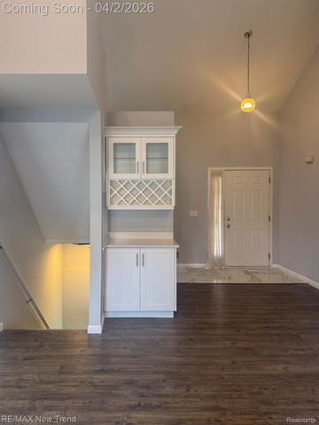 2191 Pleasant Drive, Commerce Charter Township, MI 48390