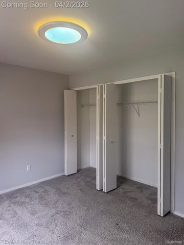 2191 Pleasant Drive, Commerce Charter Township, MI 48390