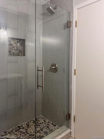 2191 Pleasant Drive, Commerce Charter Township, MI 48390