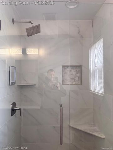 2191 Pleasant Drive, Commerce Charter Township, MI 48390