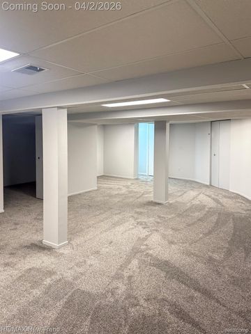 2191 Pleasant Drive, Commerce Charter Township, MI 48390