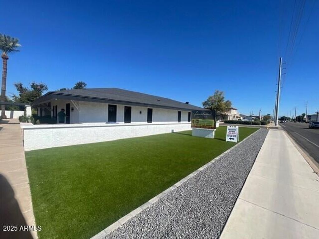 1010 E UNIVERSITY Drive, Mesa, AZ 85203 — exterior