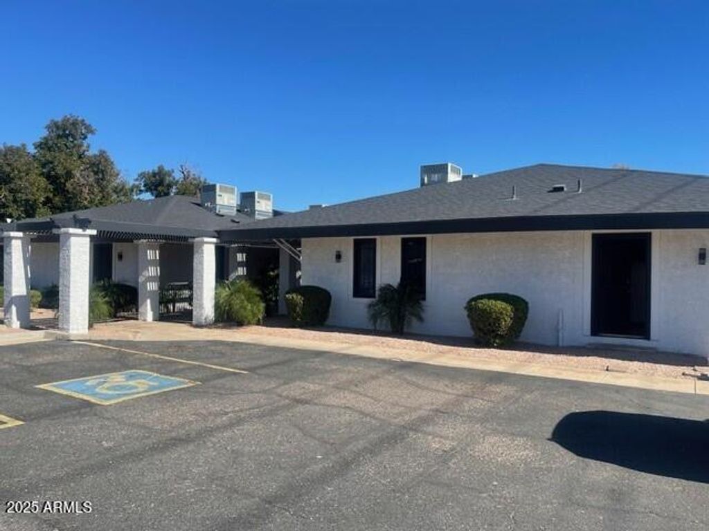 1010 E UNIVERSITY Drive, Mesa, AZ 85203 — photo 2