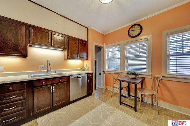 3353 M Street, Lincoln, NE 68510