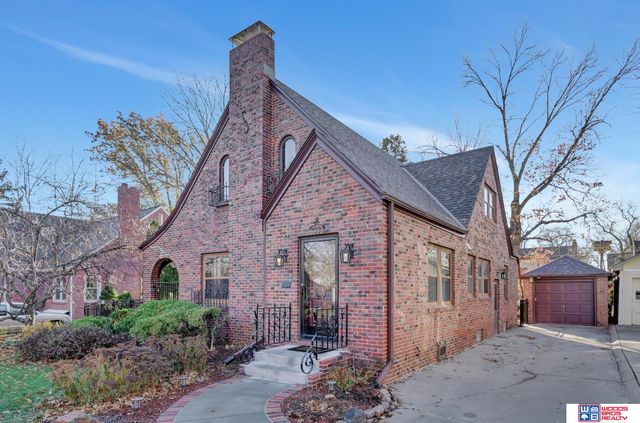 3353 M Street, Lincoln, NE 68510