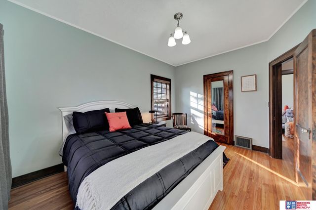 3353 M Street, Lincoln, NE 68510